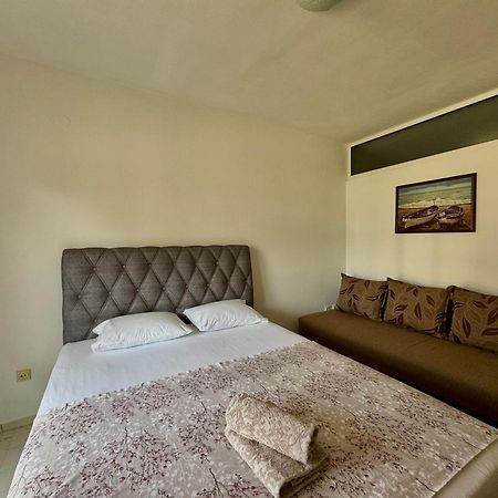 Apartments Cobi Улцинь Экстерьер фото